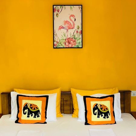 Sam'S Guest House Unawatuna Exterior foto